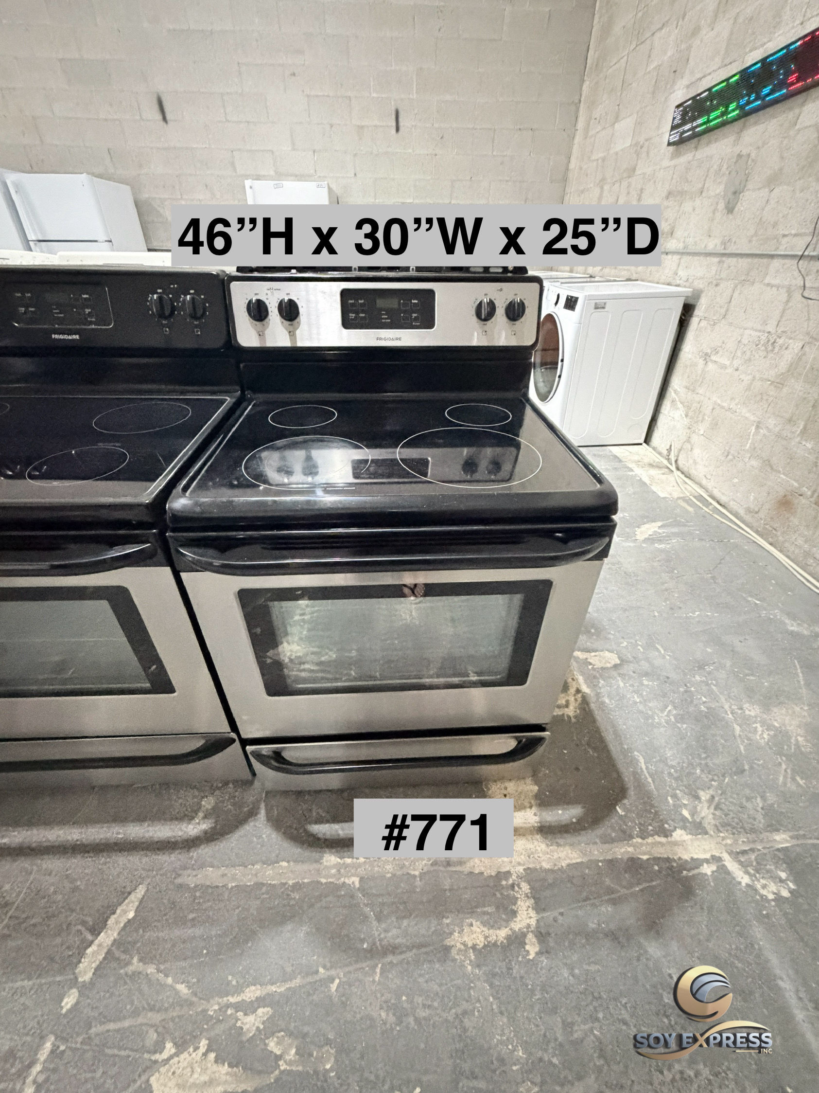 Frigidaire stove electric (#771)