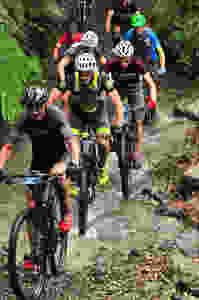 Karapoti Classic 2019 - climbing the Gorge