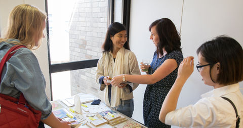 7 Nhung Tran from Zo Paper Vietnam sharing her handmade products. Credit Hoang Nguyen.jpg