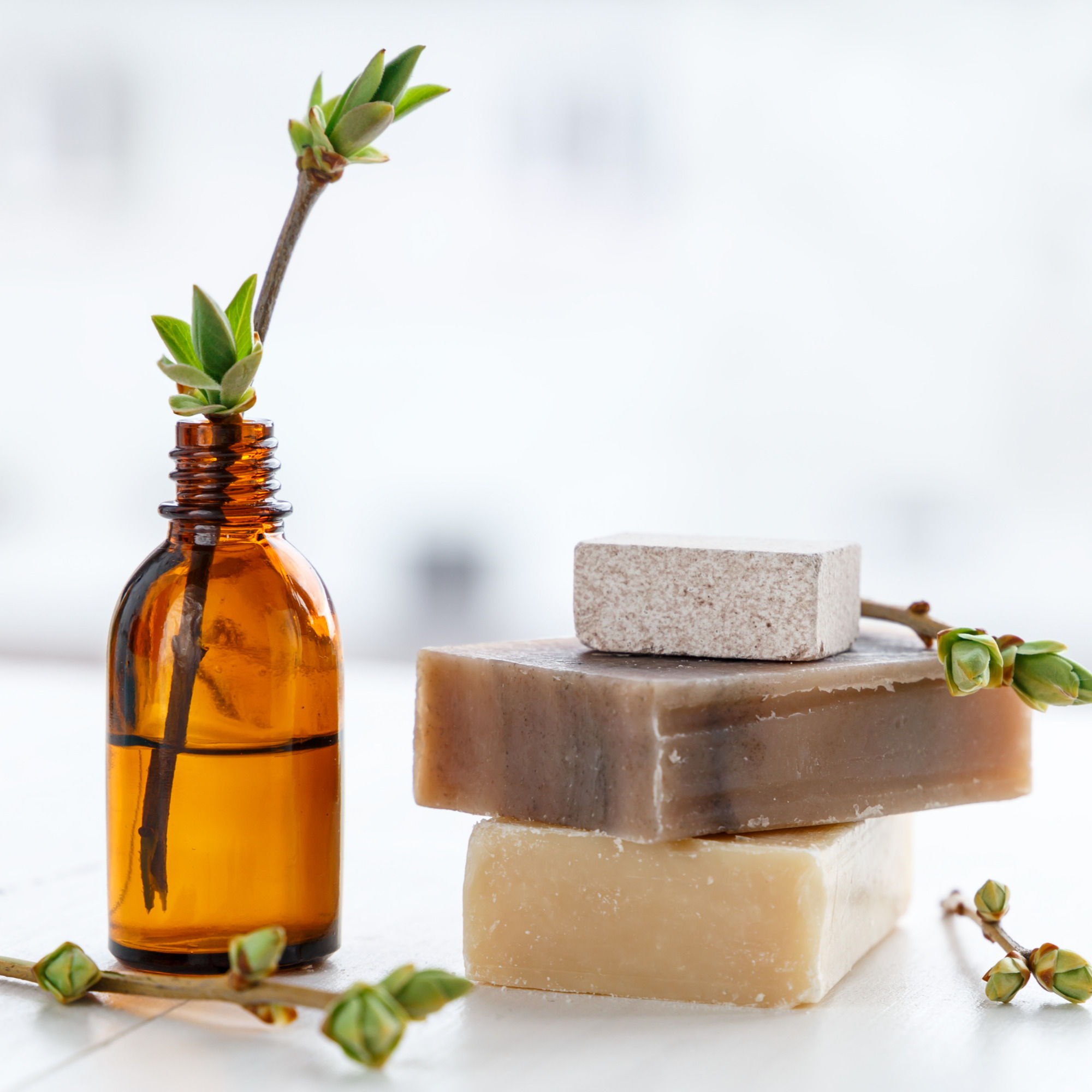 Queenagers Unite logo