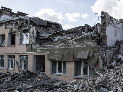 Ukraine updates: 170,000 buildings damaged in war — report