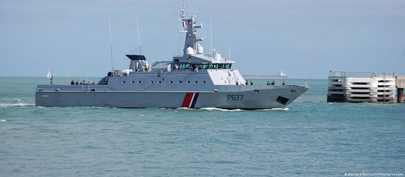 Migrant boat capsizes in English Channel, 1 dead