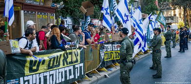 Israel's top court weighs challenges to rules on removing PM