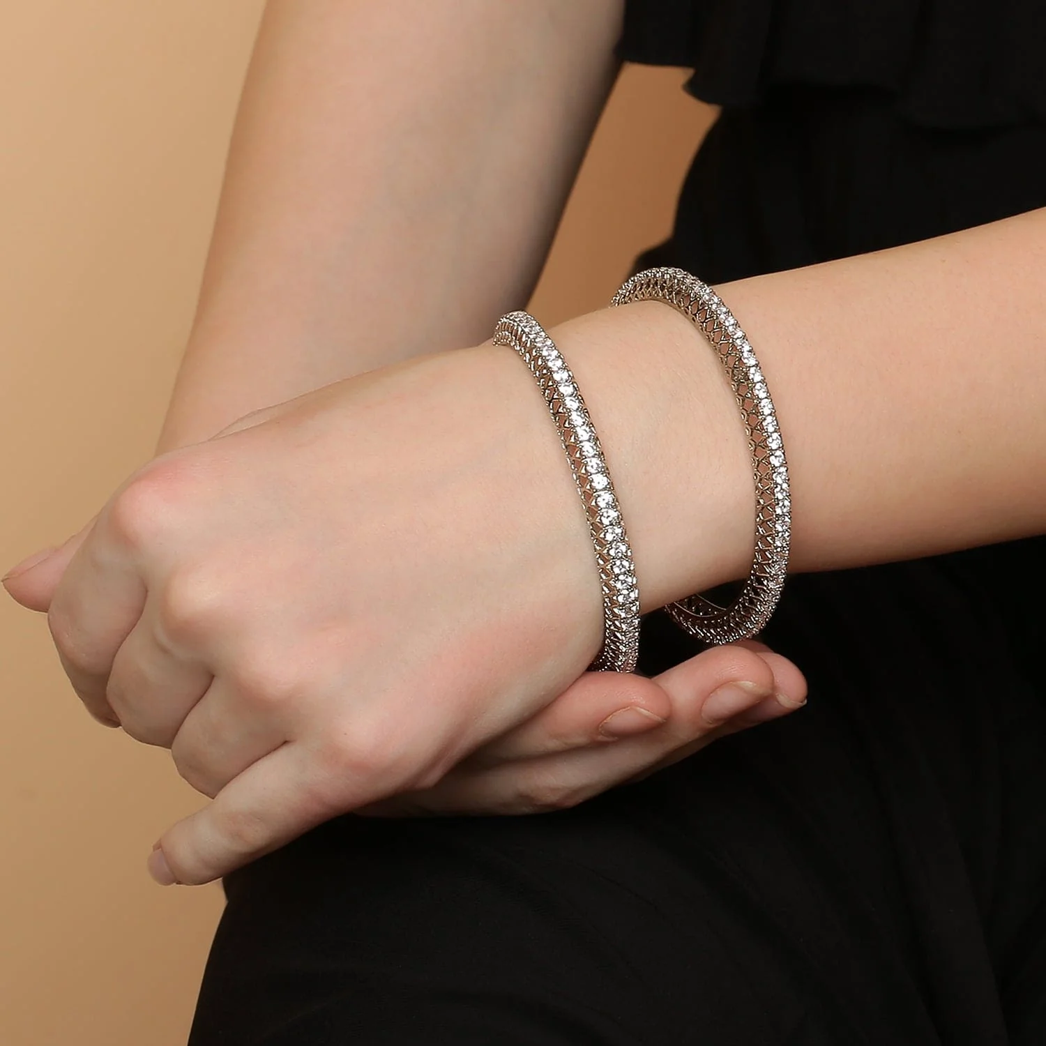 Single Line Classic Bangle