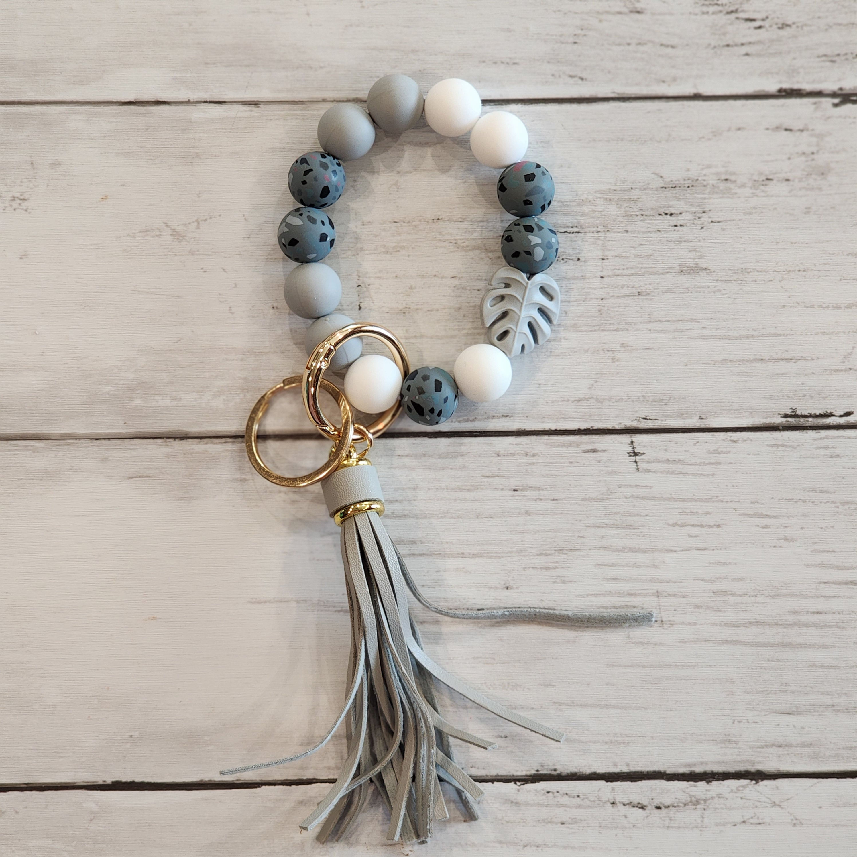 Grey Monstera Wristlet