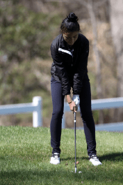 Kimberly Stafford ’19 putting against Taft.