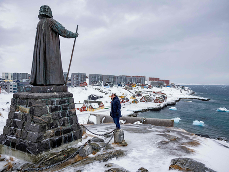Greenland’s icy coastline with Sermitsiaq mountain near Nuuk, symbolizing the island’s long history of resisting foreign control amid renewed U.S. interest in 2026.