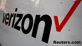 VERIZON REVENUE DROPS AS SUBSCRIBER ADDITIONS DISAPPOINT