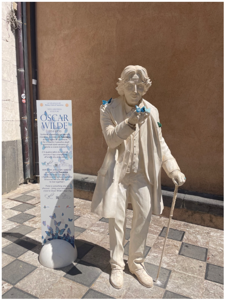 A statue of playwright Oscar Wilde in Taormina, Italy