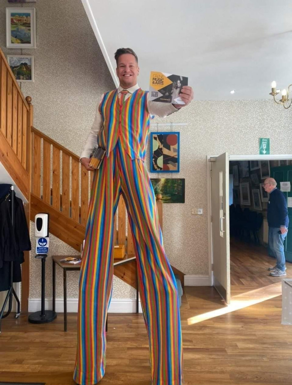 Professional stilt walker performing at a event – ideal for festivals, parties, and outdoor entertainment hire in the UK