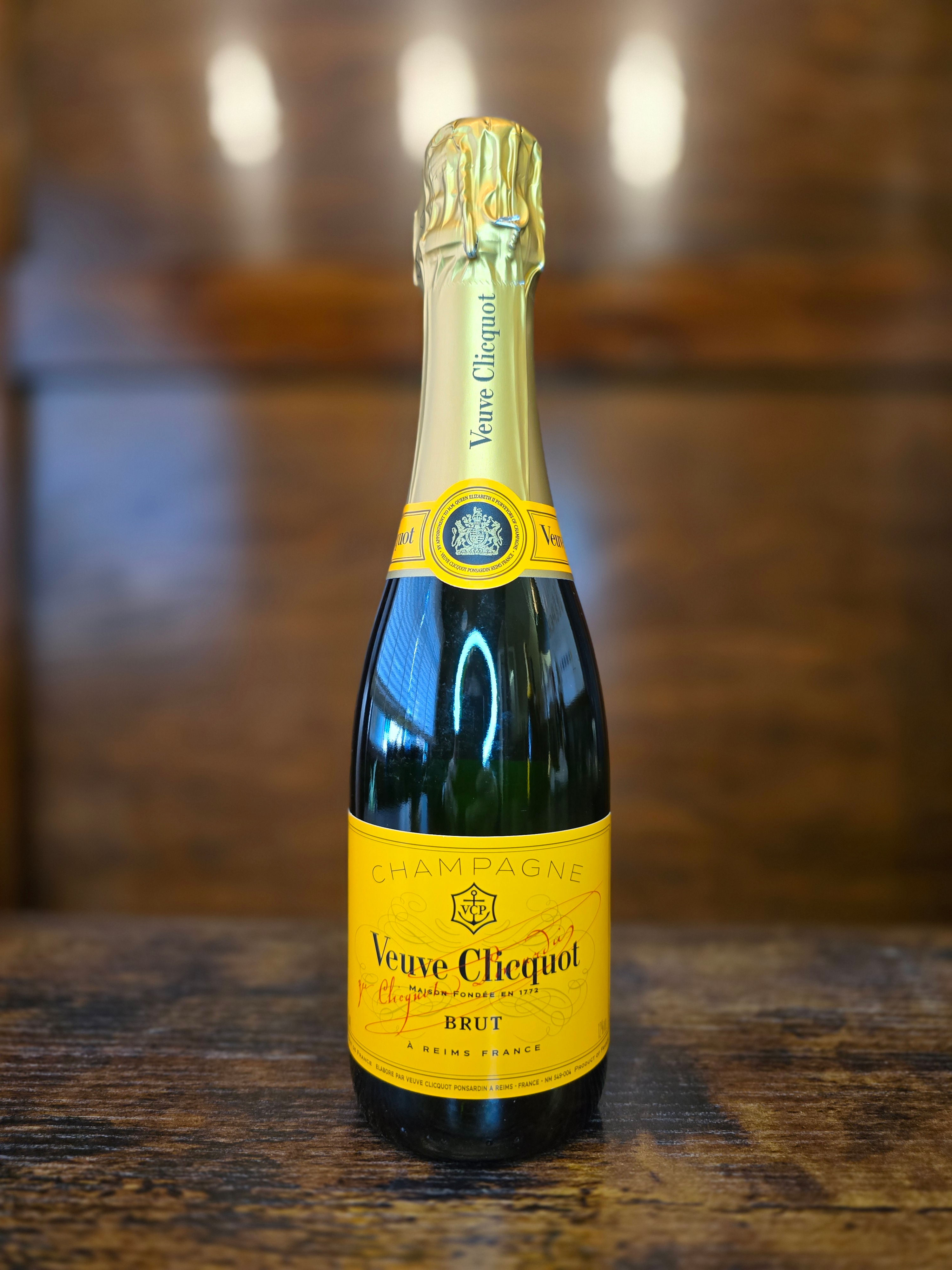 Ponsardin Brut, Yellow Label" (Half, 37.5cl), Veuve Clicquot