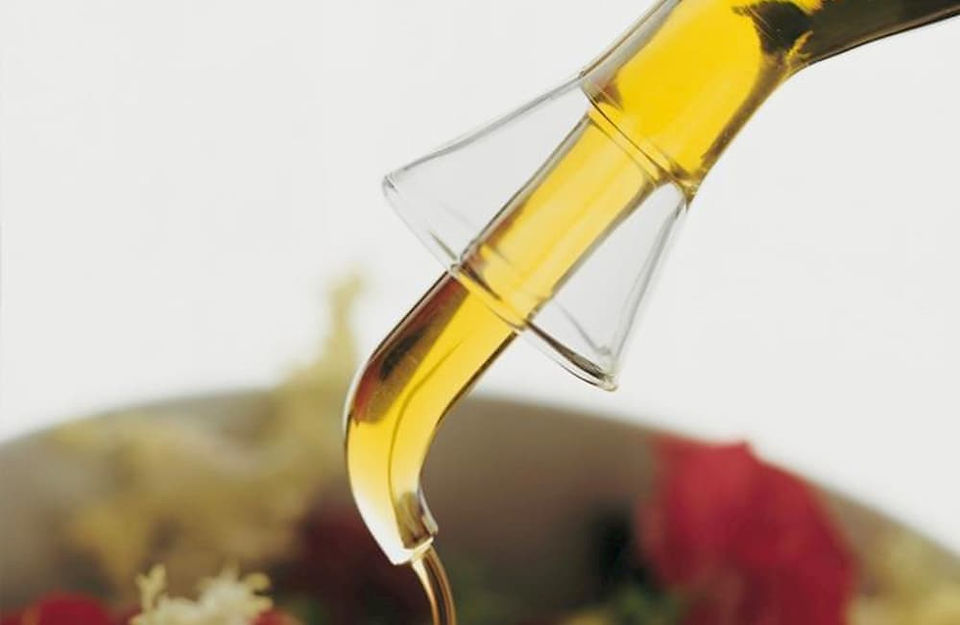 Aceitera de diseño pieza españa Rafael Marquina