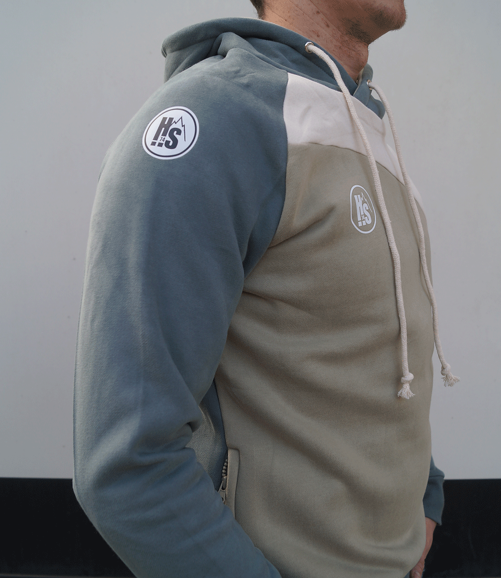 Thumbnail: Sweat capuche homme femme tricolore casual vert gris kaki dédié imaginé et fabriqué en haute-savoie chaud hiver