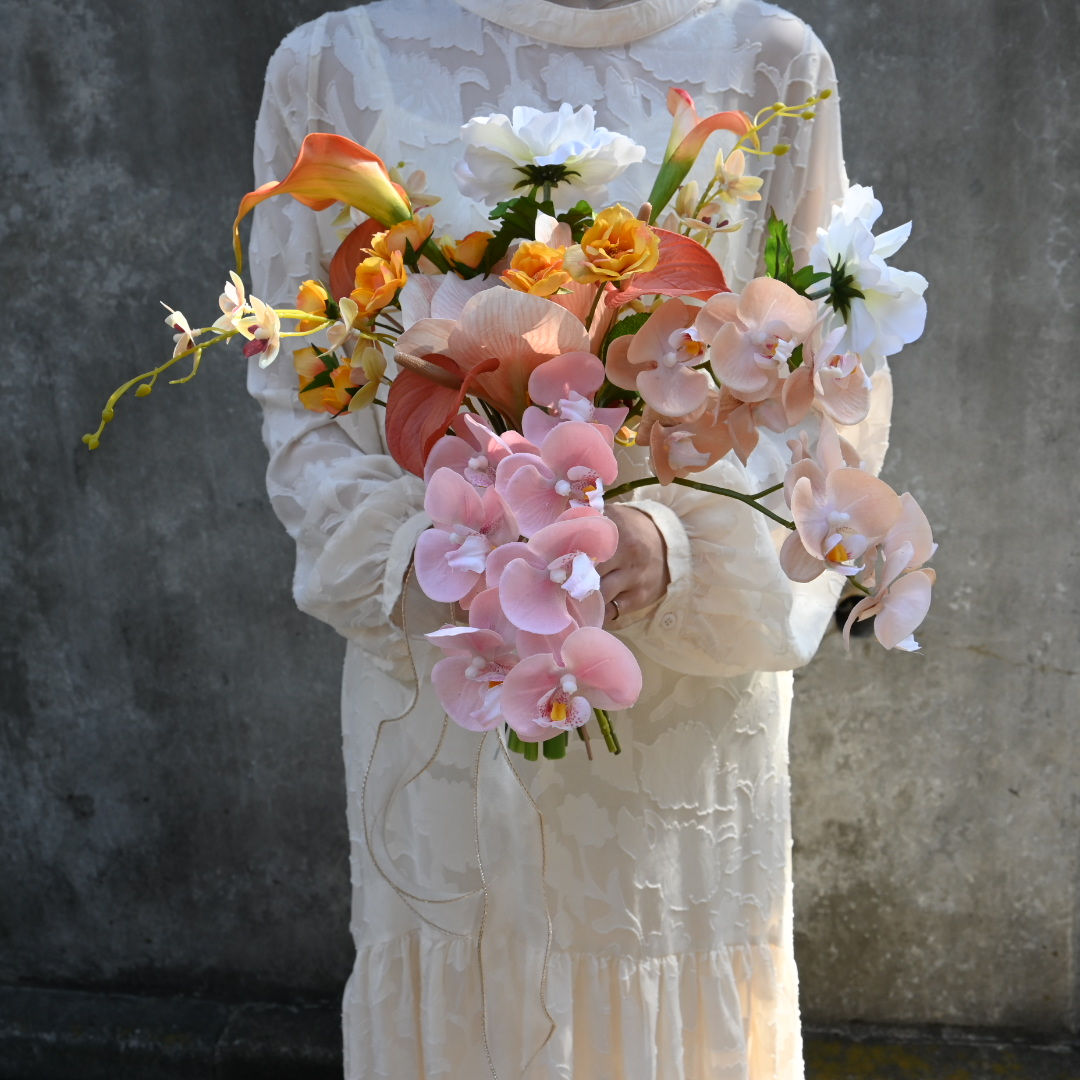 ピンク×オレンジの華やかブーケ　アーティフィシャルフラワー