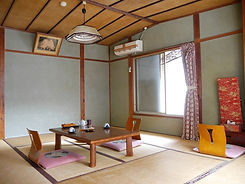 s-P5680526_edited.jpg