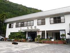 s-P5680536_edited.jpg