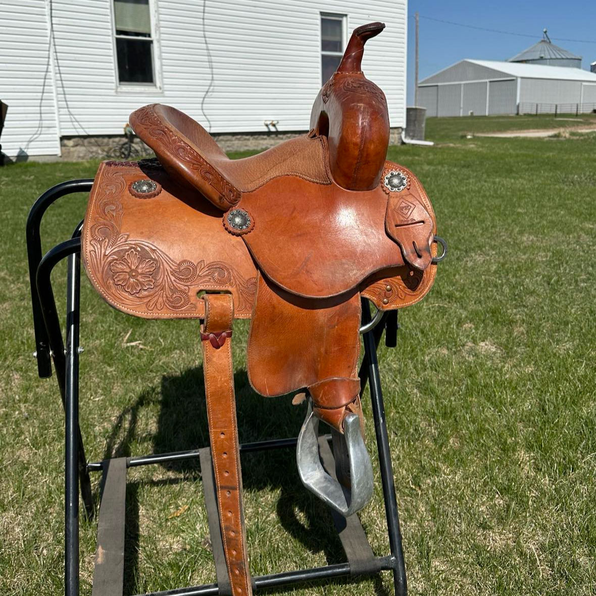 11" Floral Tooled Youth Barrel Racing Saddle