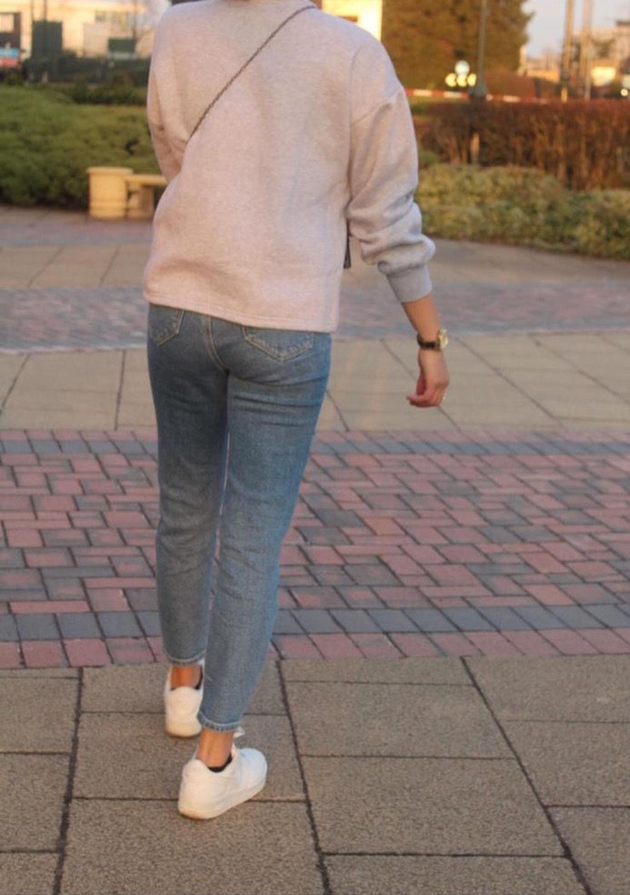 Thumbnail: Oversized Zipped Fleece Sweatshirt 