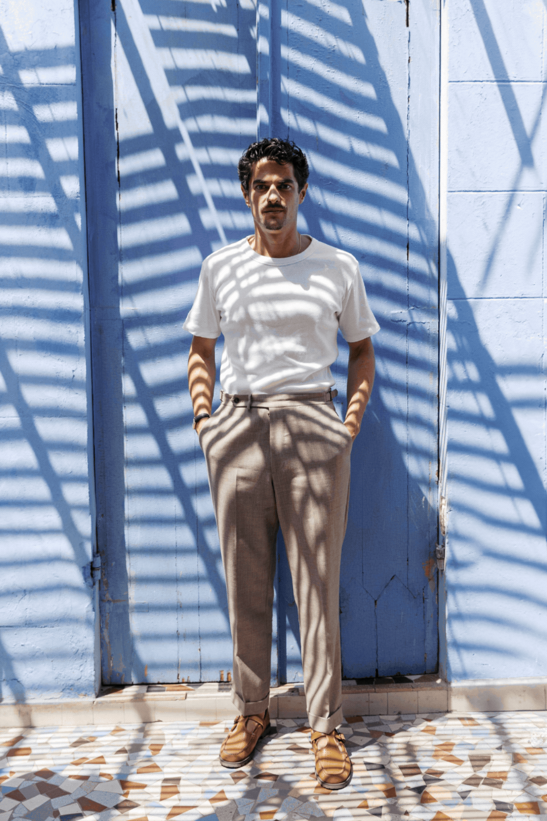 Maison Cornichon Blanco Noir t-shirt classique made in france.gif