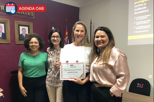 Comissão da Mulher Advogada promove palestra "Mulheres protegidas", ministrada pela Dra. Fládia