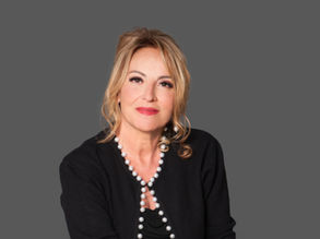Daniela Lucangeli: "Perché è così difficile essere buoni genitori? La sfida di educare un figlio tra performance, deleghe e sguardi mancati"