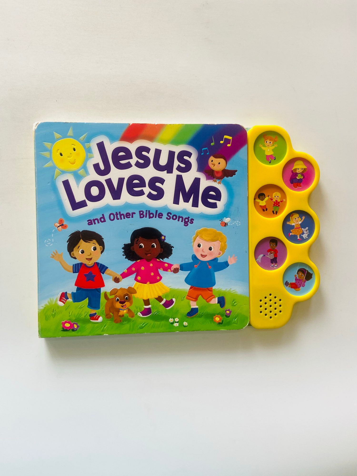 Jesus loves me