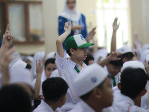 MPLSH 2025 SMP Islam Al Azhar 12 Rawamangun: Menyambut Murid Baru dengan Semangat Hijau dan Karakter Islami
