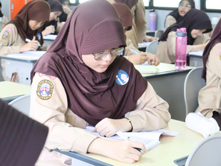 Pentingnya Kelas Persiapan/Bimbel Cambridge Lower Secondary Checkpoint di SMP Islam Al Azhar 12 Rawamangun