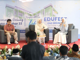 Guest star Shakira Amirah saat memberikan sesi motivasi di hadapan ratusan peserta Edufest SMAI Al Azhar 33 Jatimakmur