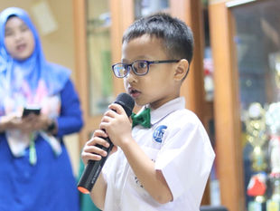 Latihan Menyanyi dan Menari sebagai Sarana Pengembangan Potensi Murid TK Islam Al Azhar 13 Rawamangun