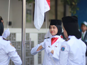 YAPI Al Azhar Gelar Upacara HUT ke-80 Kemerdekaan RI di Kampus Rawamangun dan Jatimakmur
