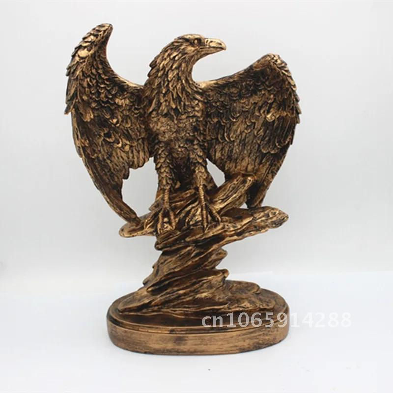 Thumbnail: Escultura Gavião Decorativa Moderna em Estilo Europeu