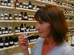 Création de parfum sur mesure. Créez votre parfum. Parfum sur mesure. Parfum private label. Projet de parfum.
