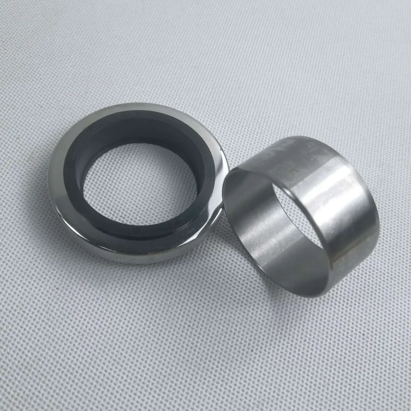 Sullair screw air compressor shaft seal and bushing repair kit 02250192-396