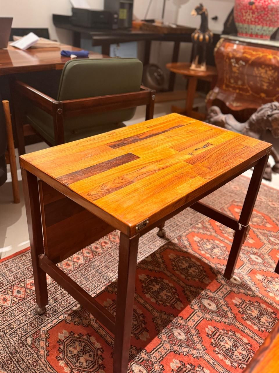 ESCRIVANINHA EM JACARANDÁ - L'ATELIER