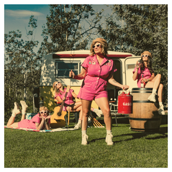 Diana-Bernier-Photography-Camp-Hoo-Ha-Old-School-Camper