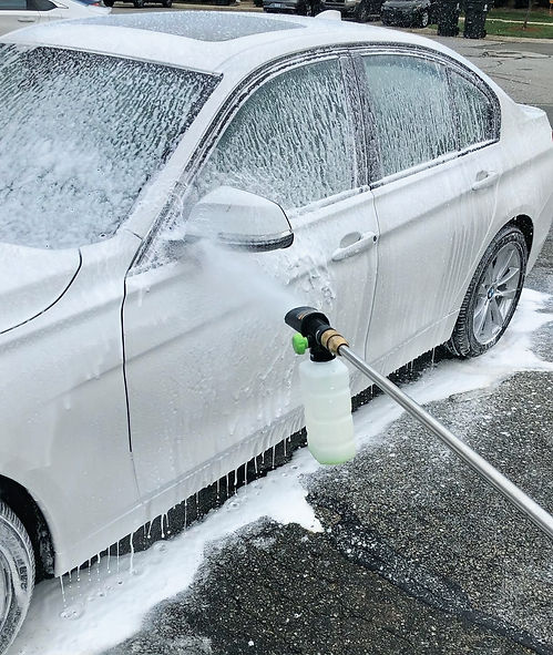 Foam wash leave a brilliant shine, that your car will love