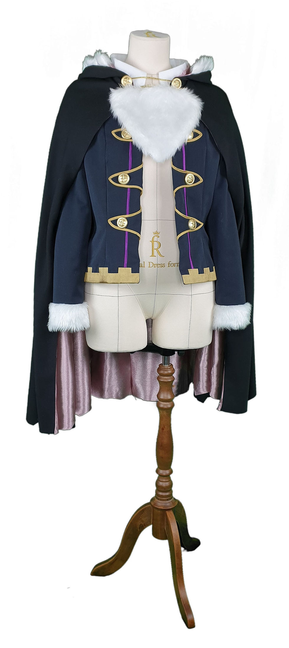 Thumbnail: Wolf Robin Sewing Pattern