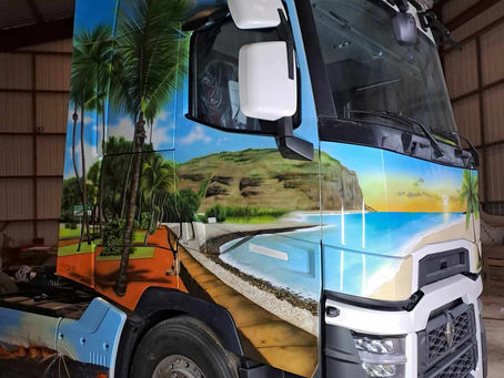 renault T520 à destination de la Réunion