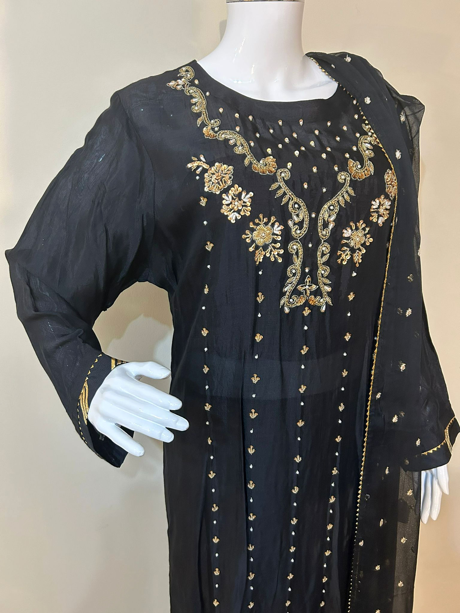 Silk 3pc - Black / Gold