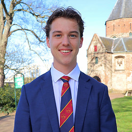 Tuur.jpg