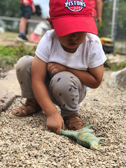 37599857_10215023772541224_3905329142807