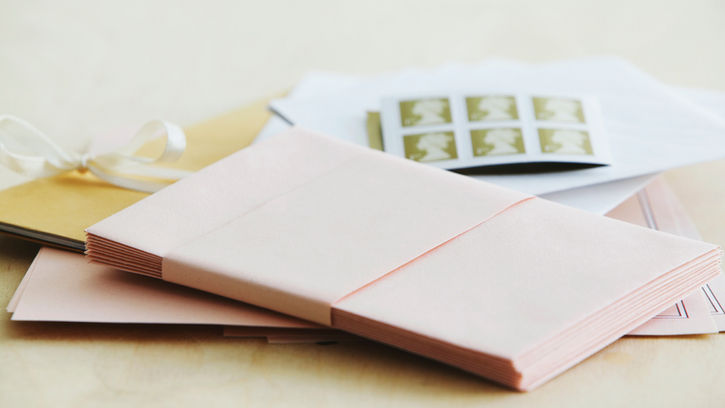 ピンクの封筒