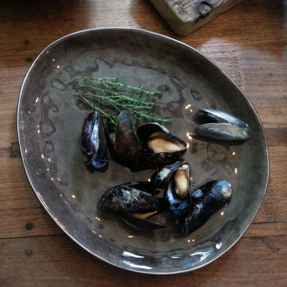 Thumbnail: MUSSEL CUTLERY SET - SILVER