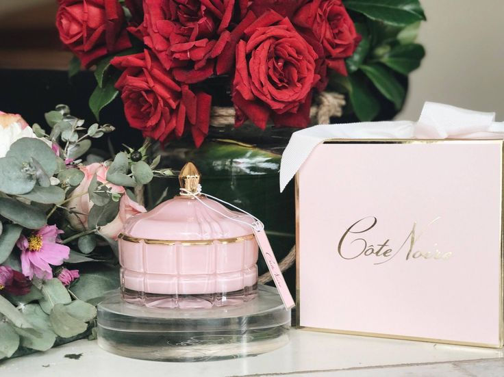 Thumbnail: COTE NOIRE - SMALL PINK ART DECO CANDLE - PINK BOX