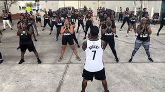 group workout balck and white for gallery.jpeg