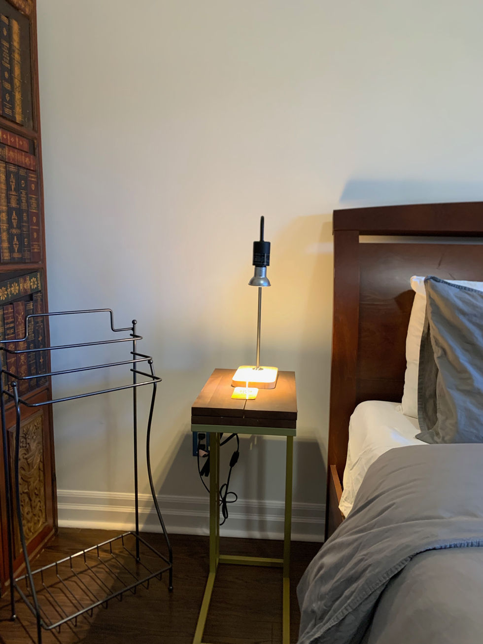 Phone Charger Bedside Table Reading Lamp