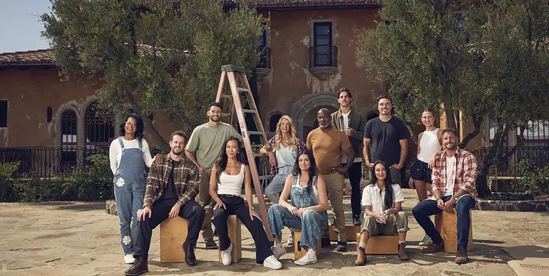 Bachelor-Mansion-Takeover_Contestants_Exterior_Credit-HGTV-e1768447700623.webp