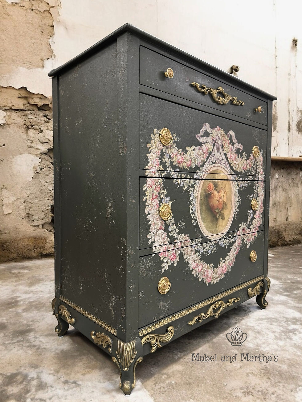Thumbnail: 4-Drawer Dresser