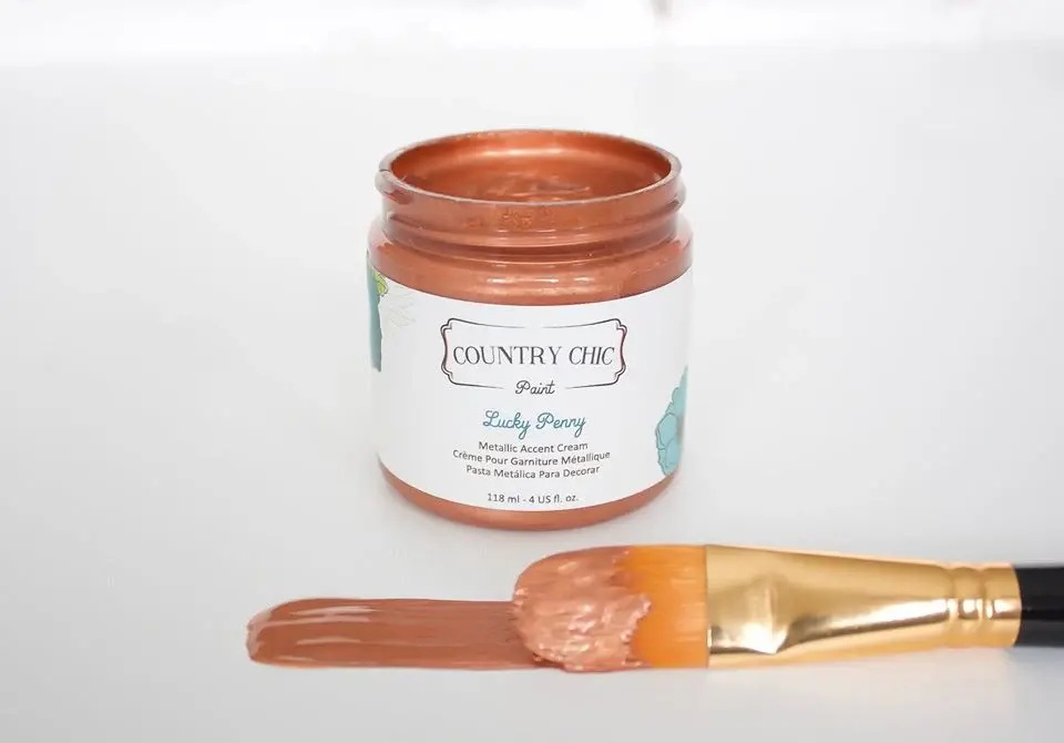 Country Chic Metallic Accent Cream - Lucky Penny